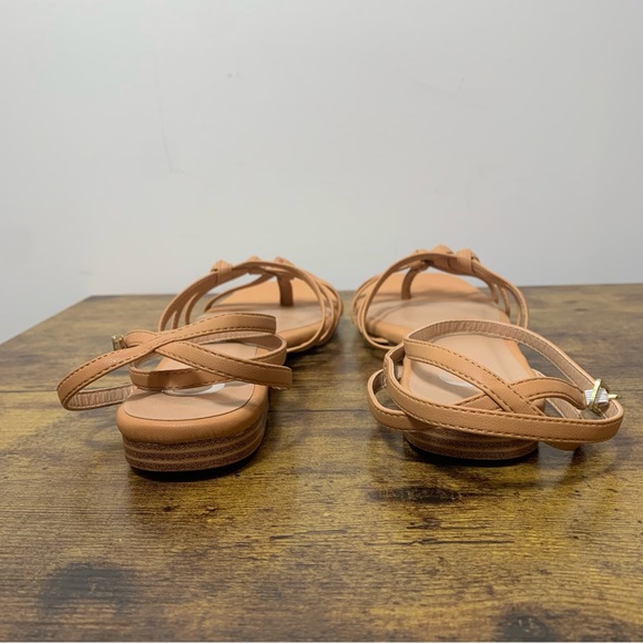 Journee Collection Indee Strappy Flat Sandal in Mocha New in Box Size 9 1/2 - Picture 10 of 13